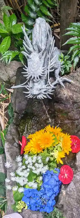 玉眞院玉川大師の手水舎