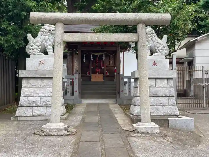 滝野川八幡神社の鳥居