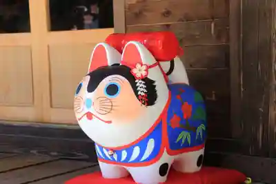 滑川神社 - 仕事と子どもの守り神の狛犬