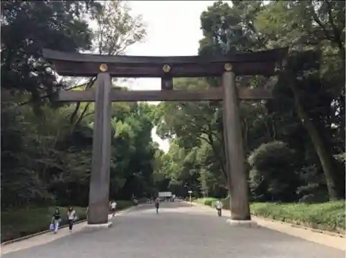 明治神宮の鳥居