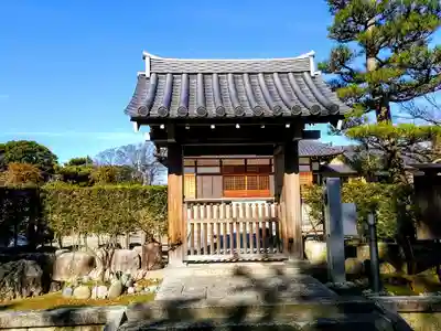来薫院(妙興寺塔頭)の山門・神門