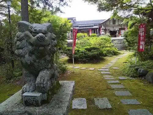 立山多賀宮の狛犬