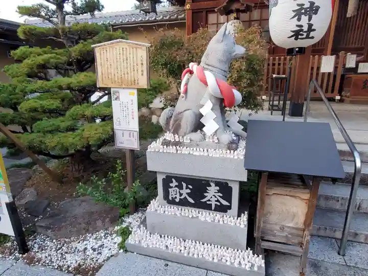 伊奴神社の狛犬