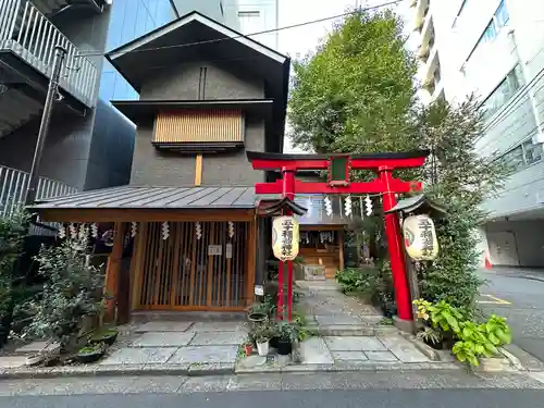 五十稲荷神社(栄寿稲荷神社)の鳥居