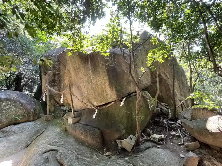 越木岩神社(兵庫県)