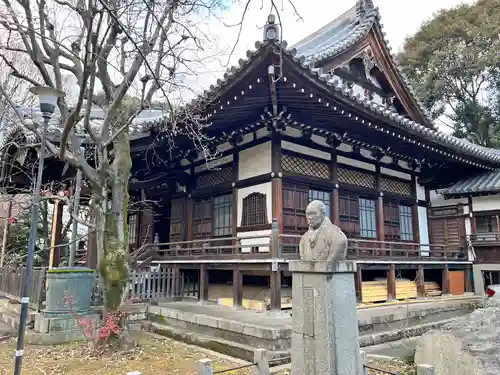 法明寺の本殿・本堂
