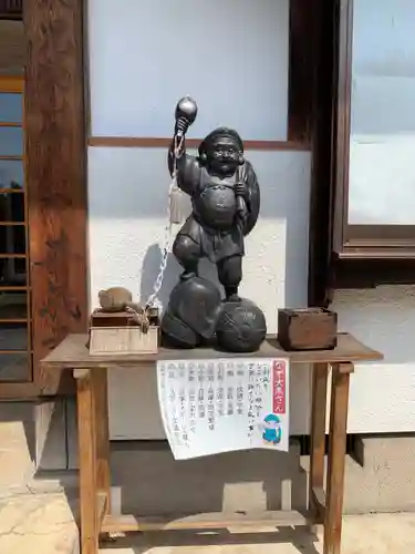 下野大師華蔵寺の像