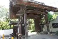西徳寺の山門・神門