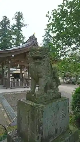 高麗神社の狛犬