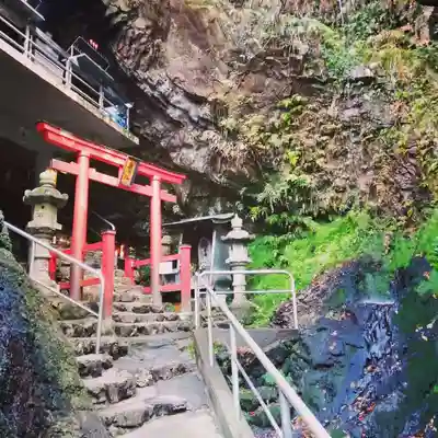 迫間不動尊の鳥居