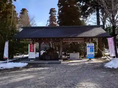 越中一宮 髙瀬神社の手水舎