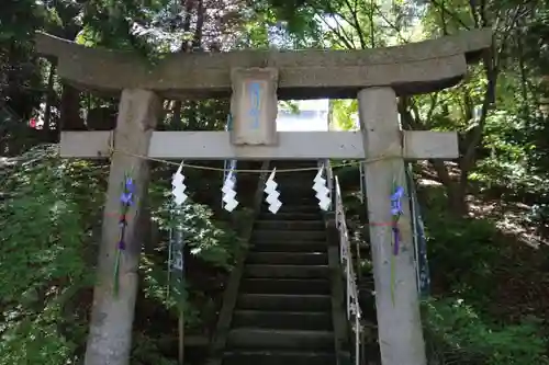 滑川神社 - 仕事と子どもの守り神の鳥居