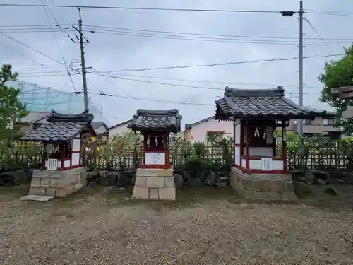 春日神社の末社