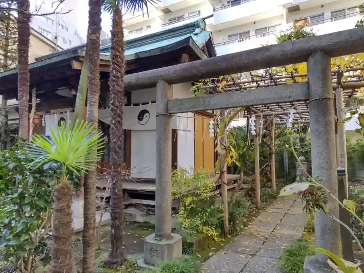於岩稲荷田宮神社(東京都)