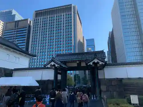 大嘗宮の山門・神門