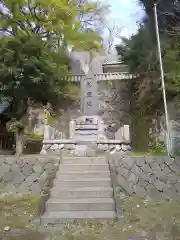 雷神社の建物その他