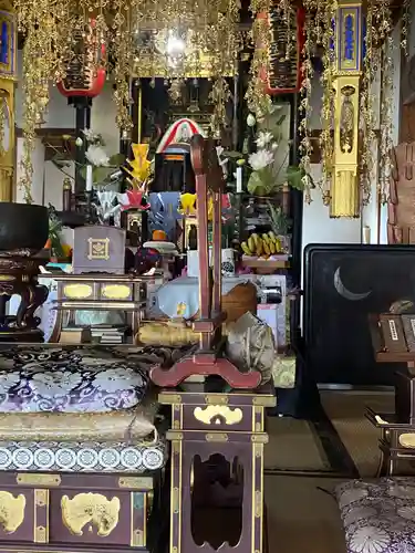 秋月寺の本殿・本堂