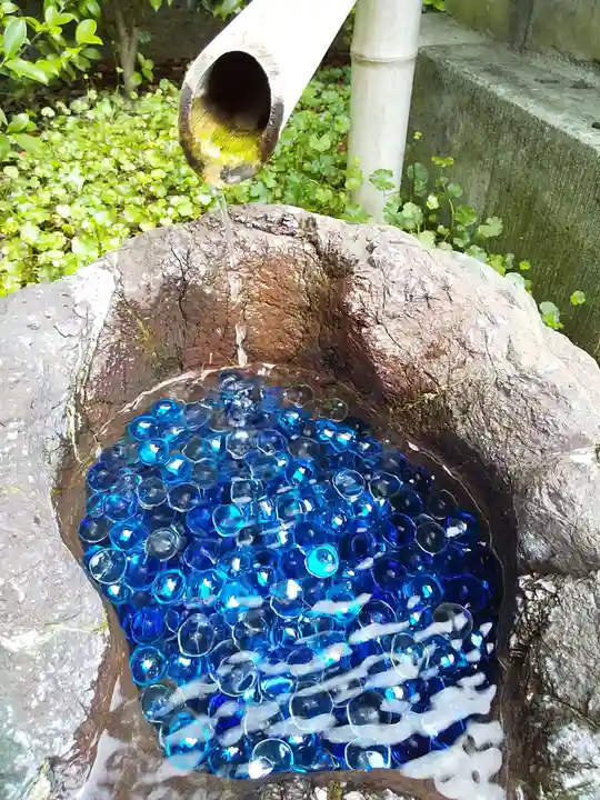 總社 和田八幡宮の手水舎