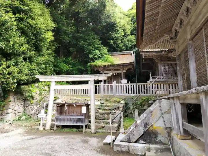 氣多大社の{uncategorized: "未分類", other: "その他", undefined: "問題あり", building: "その他建物", grave: "お墓", sacred_gate: "鳥居", guardian: "狛犬", statue: "像", buddha: "仏像", history: "歴史", nature: "自然", garden: "庭園", animal: "動物", pagoda: "塔", temizu: "手水舎", mountain_gate: "山門・神門", sanctuary: "本殿・本堂", subordinate: "末社・摂社", art: "芸術", scenery: "景色", jizo: "地蔵", ema: "絵馬", goshuin: "御朱印", omikuji: "おみくじ", items: "授与品その他", amulet: "お守り", goshuincho: "御朱印帳", eats: "食事", festival: "お祭り", votive_dance: "神楽", shichigosan: "七五三参", wedding: "結婚式", experience: "体験その他", initially: "初詣", around: "周辺", anti_infection: "感染症対策"}