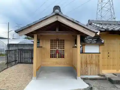 西徳寺の{uncategorized: "未分類", other: "その他", undefined: "問題あり", building: "その他建物", grave: "お墓", sacred_gate: "鳥居", guardian: "狛犬", statue: "像", buddha: "仏像", history: "歴史", nature: "自然", garden: "庭園", animal: "動物", pagoda: "塔", temizu: "手水舎", mountain_gate: "山門・神門", sanctuary: "本殿・本堂", subordinate: "末社・摂社", art: "芸術", scenery: "景色", jizo: "地蔵", ema: "絵馬", goshuin: "御朱印", omikuji: "おみくじ", items: "授与品その他", amulet: "お守り", goshuincho: "御朱印帳", eats: "食事", festival: "お祭り", votive_dance: "神楽", shichigosan: "七五三参", wedding: "結婚式", experience: "体験その他", initially: "初詣", around: "周辺", anti_infection: "感染症対策"}