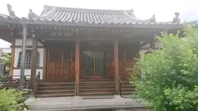 西迎寺の本殿・本堂