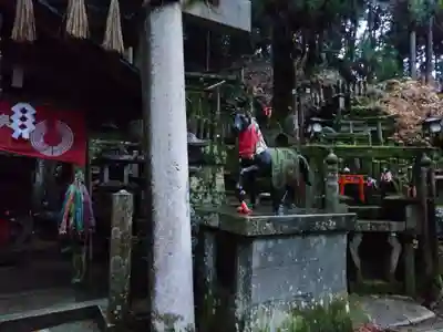 伏見稲荷大社 御膳谷奉拝所(京都府)