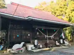 亀岡八幡宮の本殿