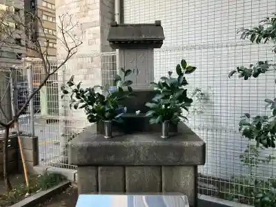 箒銀杏天満宮の{uncategorized: "未分類", other: "その他", undefined: "問題あり", building: "その他建物", grave: "お墓", sacred_gate: "鳥居", guardian: "狛犬", statue: "像", buddha: "仏像", history: "歴史", nature: "自然", garden: "庭園", animal: "動物", pagoda: "塔", temizu: "手水舎", mountain_gate: "山門・神門", sanctuary: "本殿・本堂", subordinate: "末社・摂社", art: "芸術", scenery: "景色", jizo: "地蔵", ema: "絵馬", goshuin: "御朱印", omikuji: "おみくじ", items: "授与品その他", amulet: "お守り", goshuincho: "御朱印帳", eats: "食事", festival: "お祭り", votive_dance: "神楽", shichigosan: "七五三参", wedding: "結婚式", experience: "体験その他", initially: "初詣", around: "周辺", anti_infection: "感染症対策"}