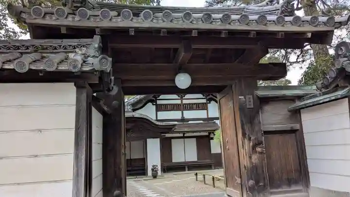 最勝院の山門・神門