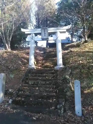 西秣神社の鳥居