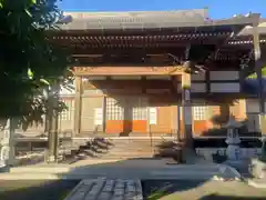 洞泉寺の本殿