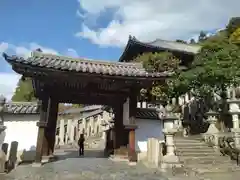 東大寺二月堂の山門