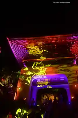 江島神社の山門・神門