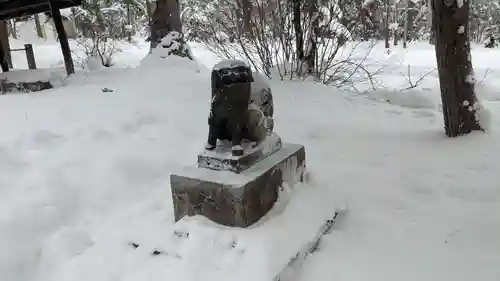 雨紛神社の狛犬