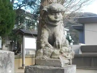 御霊神社（葉山・長柄）の狛犬