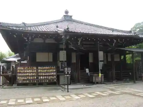 大安寺の本殿・本堂