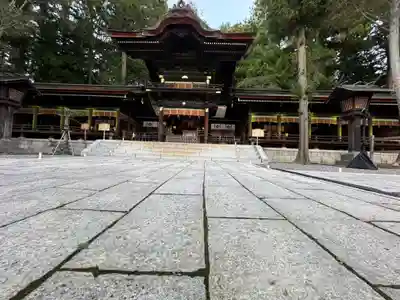 諏訪大社下社秋宮(長野県)