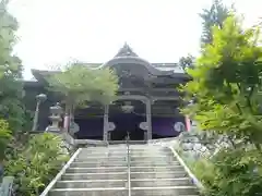 成相寺の本殿