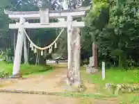 粟鹿神社の{uncategorized: "未分類", other: "その他", undefined: "問題あり", building: "その他建物", grave: "お墓", sacred_gate: "鳥居", guardian: "狛犬", statue: "像", buddha: "仏像", history: "歴史", nature: "自然", garden: "庭園", animal: "動物", pagoda: "塔", temizu: "手水舎", mountain_gate: "山門・神門", sanctuary: "本殿・本堂", subordinate: "末社・摂社", art: "芸術", scenery: "景色", jizo: "地蔵", ema: "絵馬", goshuin: "御朱印", omikuji: "おみくじ", items: "授与品その他", amulet: "お守り", goshuincho: "御朱印帳", eats: "食事", festival: "お祭り", votive_dance: "神楽", shichigosan: "七五三参", wedding: "結婚式", experience: "体験その他", initially: "初詣", around: "周辺", anti_infection: "感染症対策"}