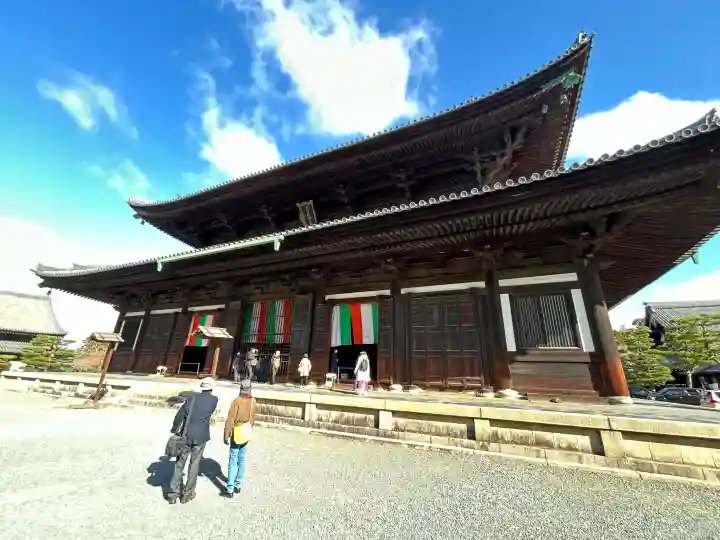 東福禅寺(東福寺)の{uncategorized: "未分類", other: "その他", undefined: "問題あり", building: "その他建物", grave: "お墓", sacred_gate: "鳥居", guardian: "狛犬", statue: "像", buddha: "仏像", history: "歴史", nature: "自然", garden: "庭園", animal: "動物", pagoda: "塔", temizu: "手水舎", mountain_gate: "山門・神門", sanctuary: "本殿・本堂", subordinate: "末社・摂社", art: "芸術", scenery: "景色", jizo: "地蔵", ema: "絵馬", goshuin: "御朱印", omikuji: "おみくじ", items: "授与品その他", amulet: "お守り", goshuincho: "御朱印帳", eats: "食事", festival: "お祭り", votive_dance: "神楽", shichigosan: "七五三参", wedding: "結婚式", experience: "体験その他", initially: "初詣", around: "周辺", anti_infection: "感染症対策"}