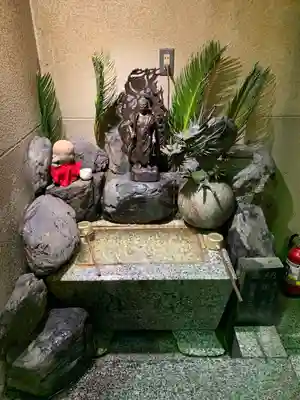 三瀧山不動院の手水舎