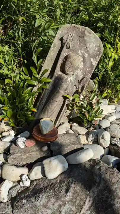 弁財天(那古寺境内社)の地蔵