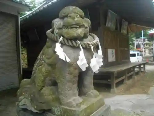 海南神社の狛犬