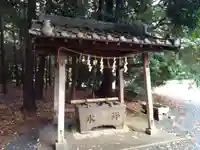 泙野神社の手水舎