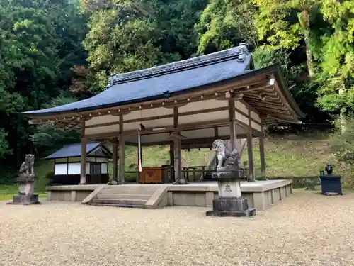 八咫烏神社の本殿