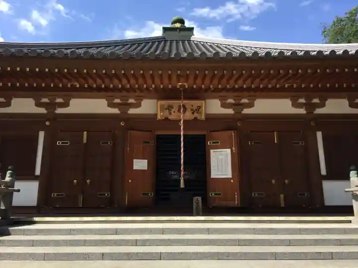 弘法寺の本殿・本堂