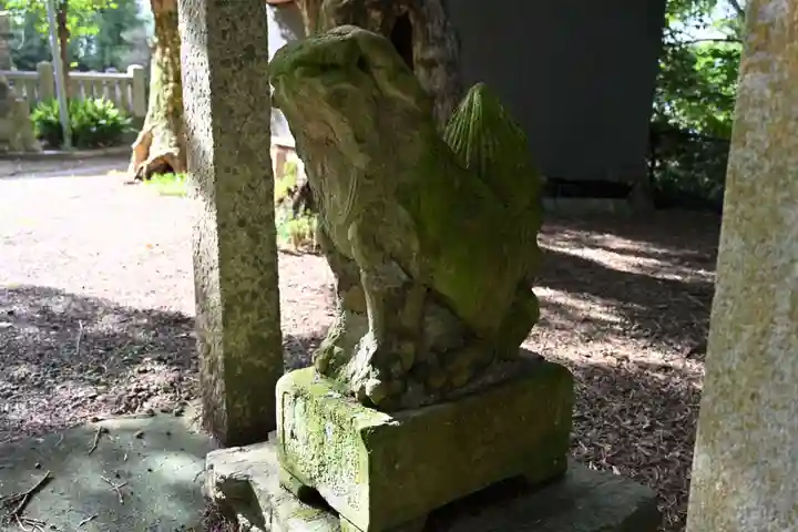 白鳥神社の狛犬