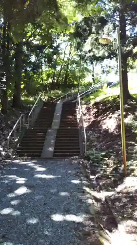 雀神社の建物その他