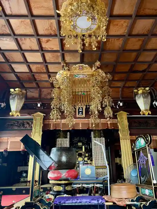 上聖寺の{uncategorized: "未分類", other: "その他", undefined: "問題あり", building: "その他建物", grave: "お墓", sacred_gate: "鳥居", guardian: "狛犬", statue: "像", buddha: "仏像", history: "歴史", nature: "自然", garden: "庭園", animal: "動物", pagoda: "塔", temizu: "手水舎", mountain_gate: "山門・神門", sanctuary: "本殿・本堂", subordinate: "末社・摂社", art: "芸術", scenery: "景色", jizo: "地蔵", ema: "絵馬", goshuin: "御朱印", omikuji: "おみくじ", items: "授与品その他", amulet: "お守り", goshuincho: "御朱印帳", eats: "食事", festival: "お祭り", votive_dance: "神楽", shichigosan: "七五三参", wedding: "結婚式", experience: "体験その他", initially: "初詣", around: "周辺", anti_infection: "感染症対策"}