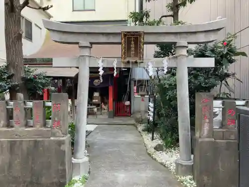 讃岐小白稲荷神社の鳥居